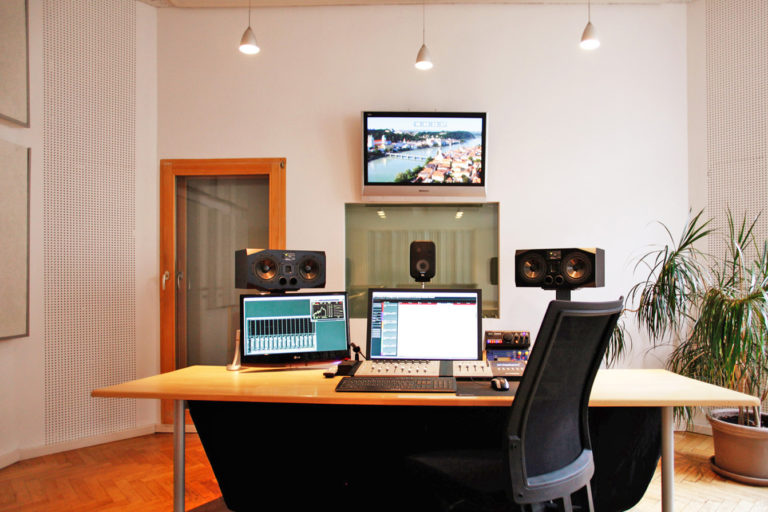 ADAM Audio S3A studio monitors at Blautöne, Copyright www.peterrigaud.com